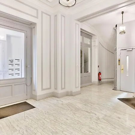 Apartment 140m2 Proche Des Champs Elysees
